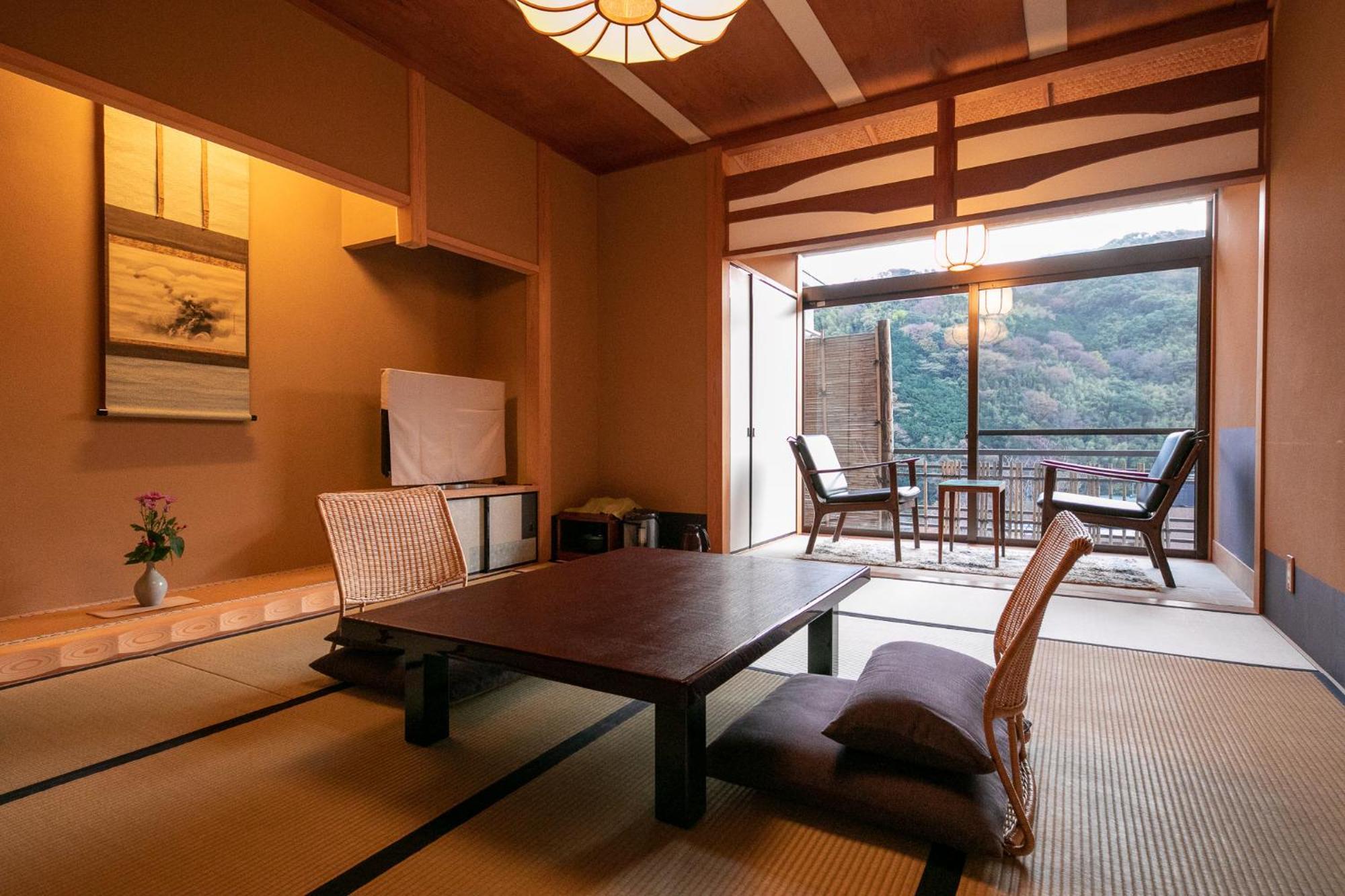 Fukiya Ryokan Югавара Екстериор снимка