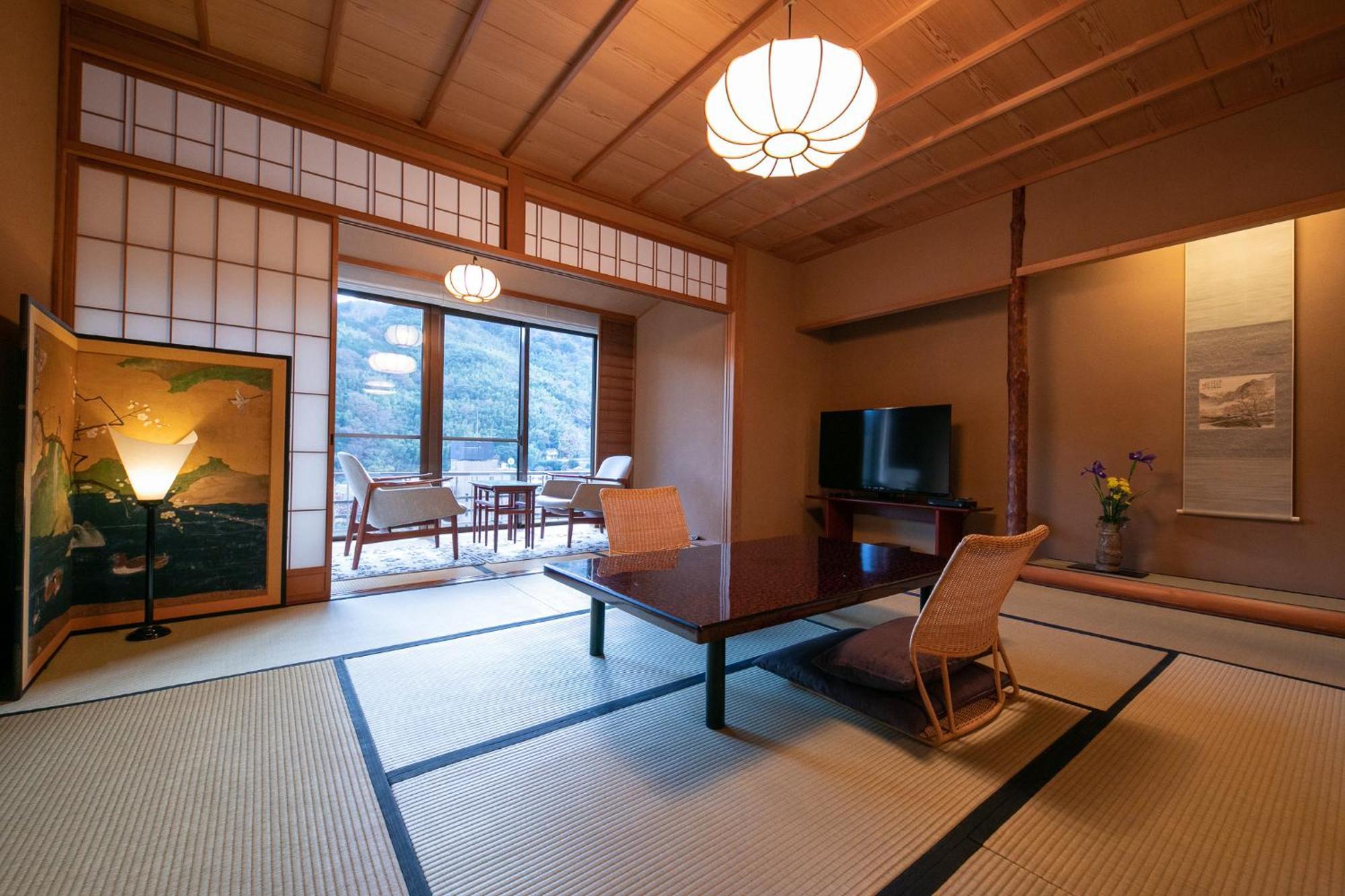 Fukiya Ryokan Югавара Екстериор снимка